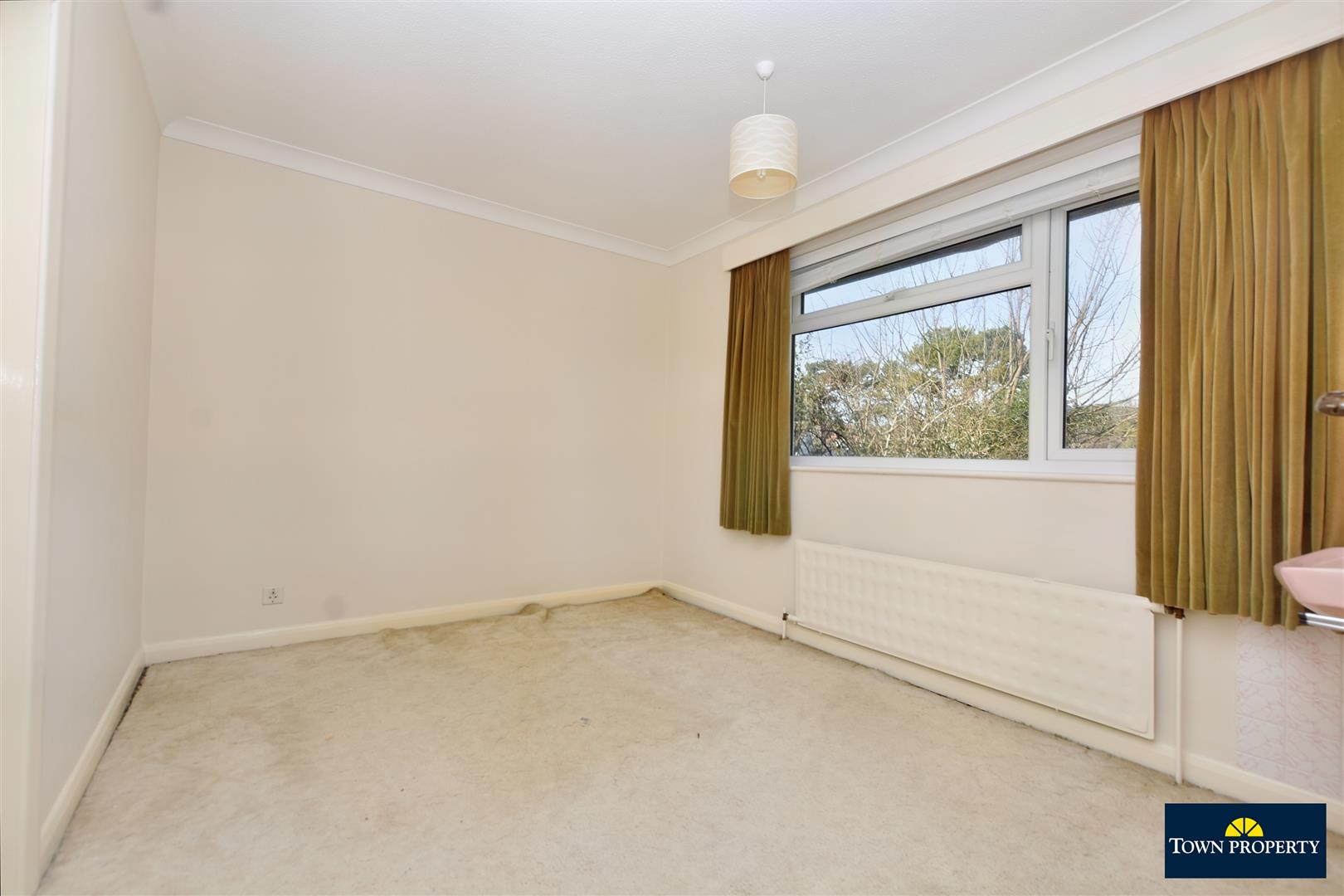 Property Details for Compton Place Road Eastbourne East Sussex BN20 8AA Town Property Estate